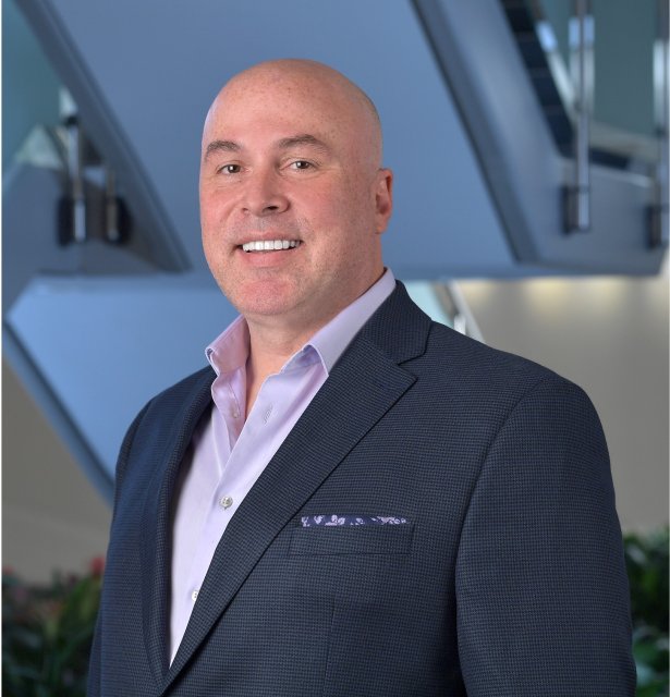 Mark Silverman - Photo 4